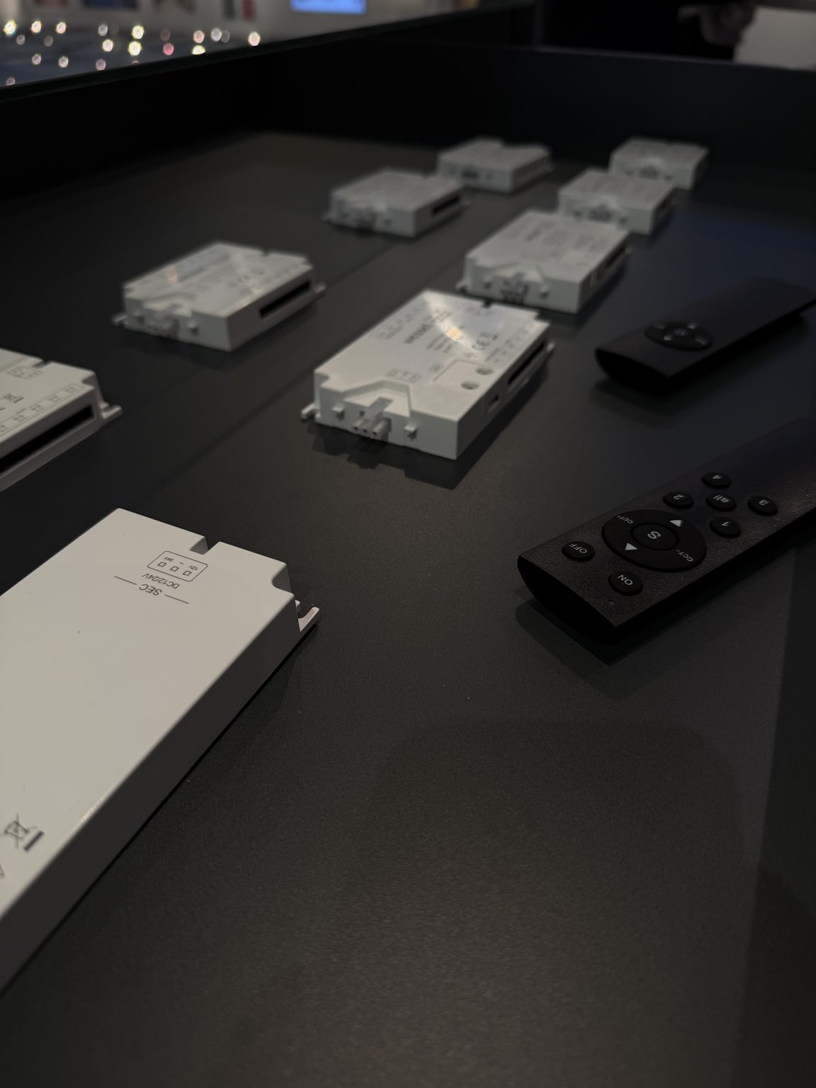 Ausstellungsstücke am Messeestand